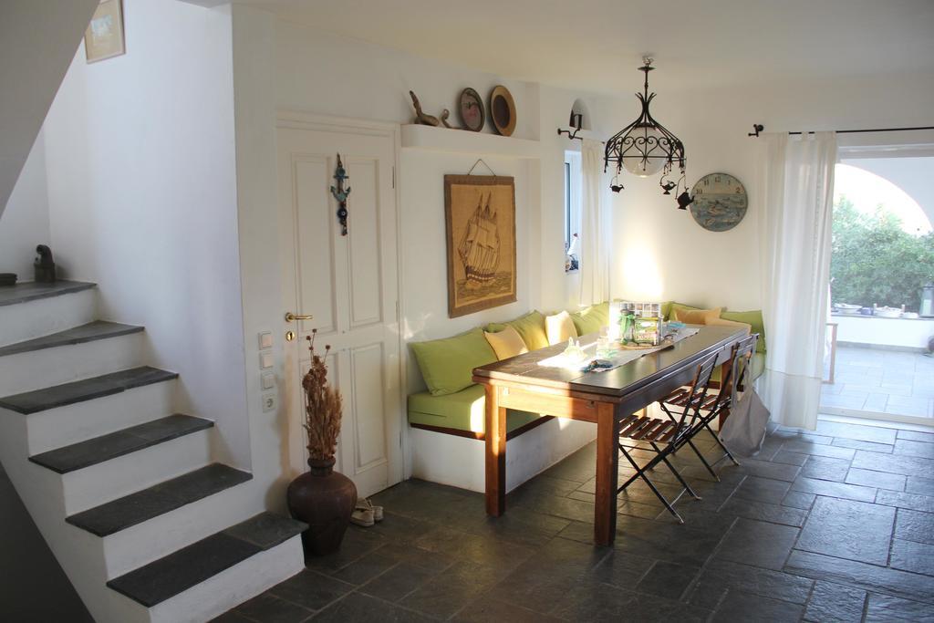 Villa Kiriaki Гаврион Екстериор снимка
